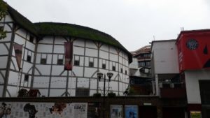 shakespeares globe (400x225)